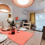 102 Seafront 3Bed Sliema With Pool By Homely