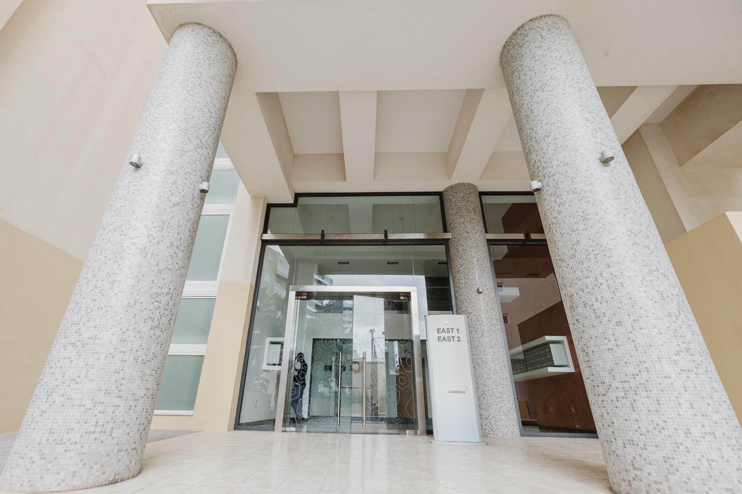 102 Seafront 3bed With Pool By Homely Apartment *