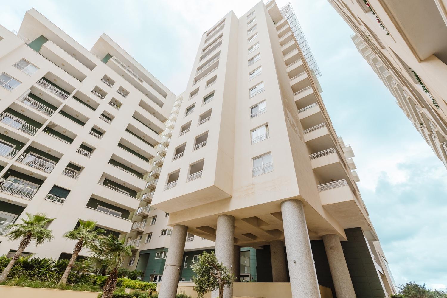 102 Seafront 3bed With Pool By Homely Apartment *