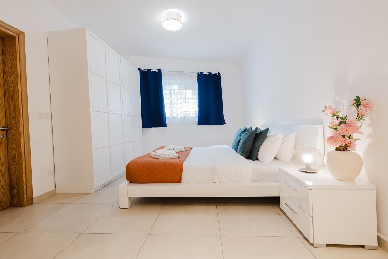 102 Seafront 3bed With Pool By Homely * Sliema
